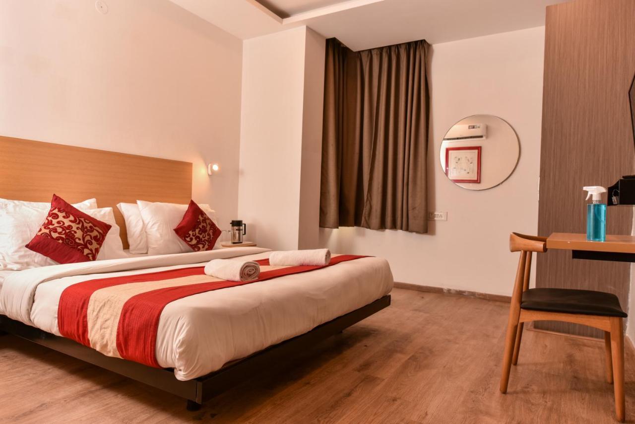 Hotel Admire Inn "Near Atal Chowk, Sector 15, Vasundhara" Ghaziabad Buitenkant foto