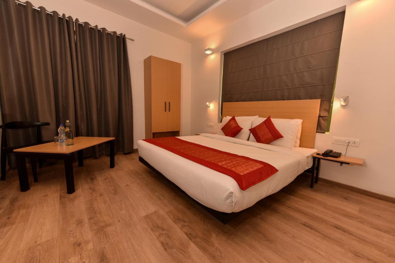 Hotel Admire Inn "Near Atal Chowk, Sector 15, Vasundhara" Ghaziabad Buitenkant foto