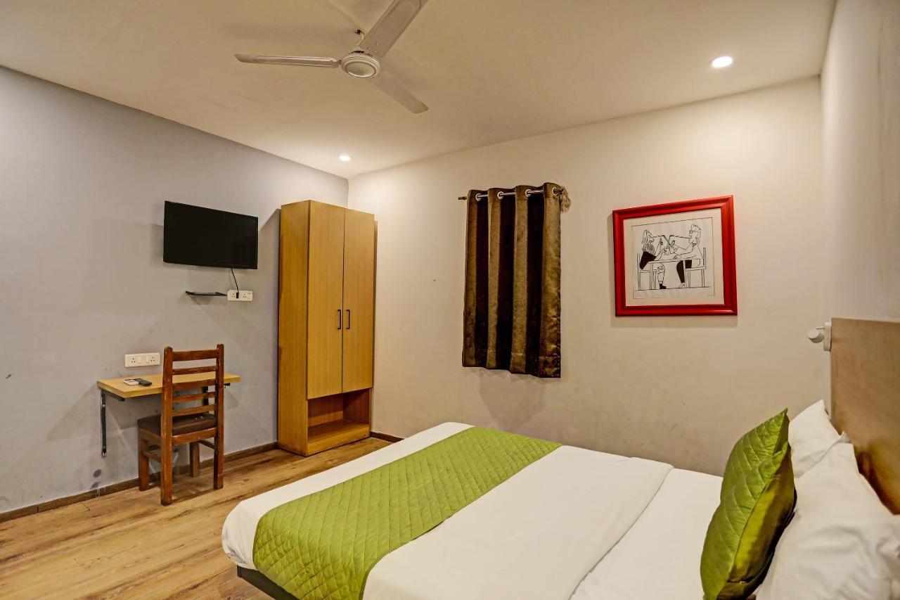Hotel Admire Inn "Near Atal Chowk, Sector 15, Vasundhara" Ghaziabad Buitenkant foto